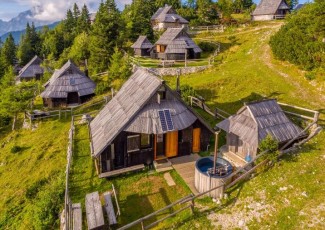 Poznávací zájezd Slovinsko - Kamnik, Ljubljana, Velika Planina, Celje, Arboretum Volčji Potok Poznávací zájezd Slovinsko - Kamnik, Ljubljana, Velika Planina, Celje, Arboretum Volčji Potok
