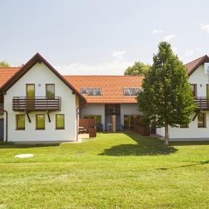 AUTOBUSEM nebo AUTEM - Lázně Lendava - APARTMÁNY Resort Lendava 3* AUTOBUSEM nebo AUTEM - Lázně Lendava - APARTMÁNY Resort Lendava 3*
