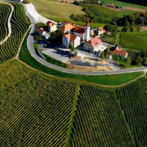 AUTOBUSEM nebo AUTEM - Lázně Lendava - APARTMÁNY Resort Lendava 3* AUTOBUSEM nebo AUTEM - Lázně Lendava - APARTMÁNY Resort Lendava 3*