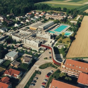 SPECIÁLNÍ AKCE PŘI POBYTU NA 4 DNY - Lázně Moravske Toplice - Hotel Vivat 5* - AUTOBUS ZDARMA SPECIÁLNÍ AKCE PŘI POBYTU NA 4 DNY - Lázně Moravske Toplice - Hotel Vivat 5* - AUTOBUS ZDARMA