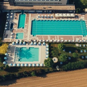 SPECIÁLNÍ AKCE PŘI POBYTU NA 4 DNY - Lázně Moravske Toplice - Hotel Vivat 5* - AUTOBUS ZDARMA SPECIÁLNÍ AKCE PŘI POBYTU NA 4 DNY - Lázně Moravske Toplice - Hotel Vivat 5* - AUTOBUS ZDARMA