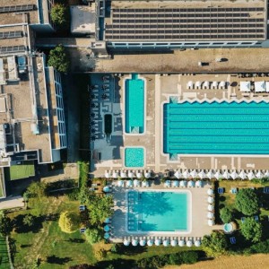 SPECIÁLNÍ AKCE PŘI POBYTU NA 4 DNY - Lázně Moravske Toplice - Hotel Vivat 5* - AUTOBUS ZDARMA SPECIÁLNÍ AKCE PŘI POBYTU NA 4 DNY - Lázně Moravske Toplice - Hotel Vivat 5* - AUTOBUS ZDARMA