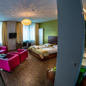 Lázně Rimske Toplice - Hotel Zdraviliški Dvor 4*