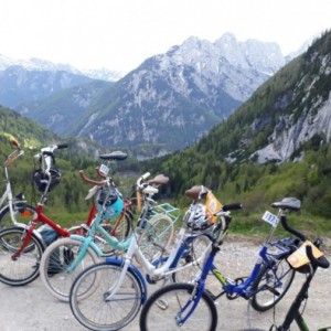 „Retro“ cyklo závod v Kranjske Goře „Retro“ cyklo závod v Kranjske Goře