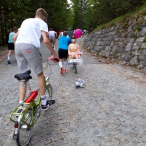 „Retro“ cyklo závod v Kranjske Goře „Retro“ cyklo závod v Kranjske Goře