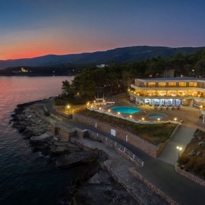 Ostrov Hvar - Resort Fontana 2*