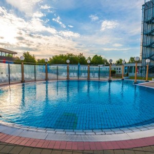 Prodloužený víkend v termálních lázních Radenci - hotel Radin 4* - AUTEM Prodloužený víkend v termálních lázních Radenci - hotel Radin 4* - AUTEM