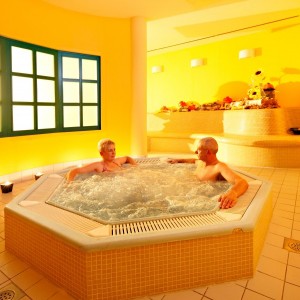 Prodloužený víkend v termálních lázních Radenci - hotel Radin 4* - AUTEM Prodloužený víkend v termálních lázních Radenci - hotel Radin 4* - AUTEM